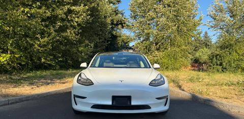 Tesla Model 3 2020