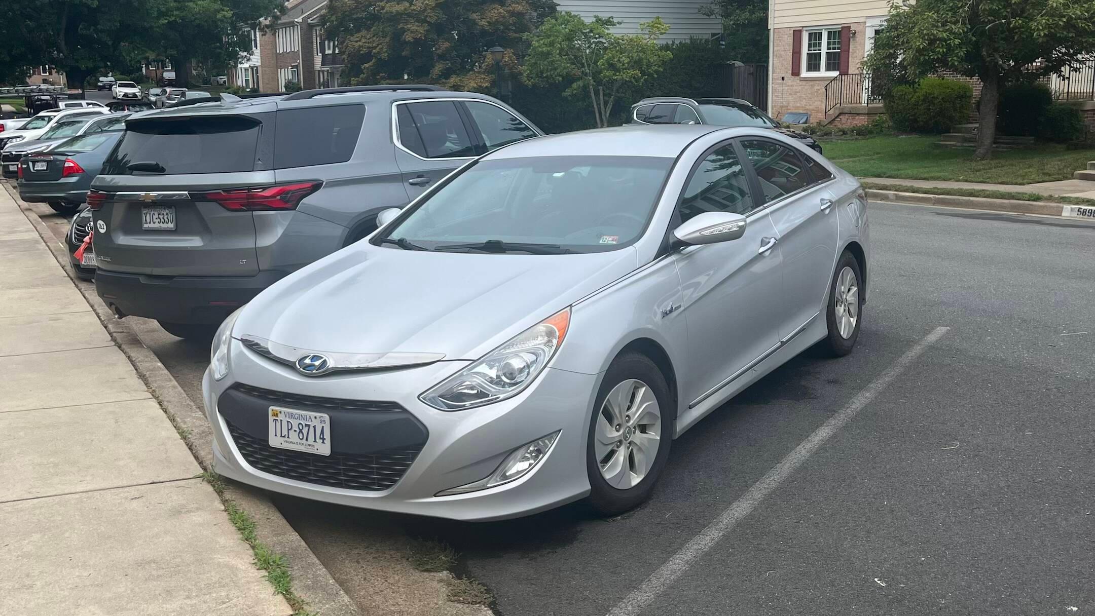 Hyundai Sonata Hybrid 2015 in Burke, VA