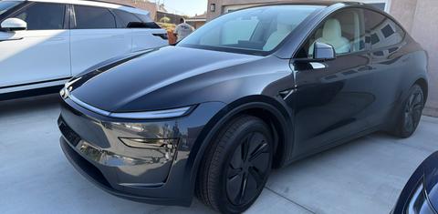 Tesla Model Y 2026