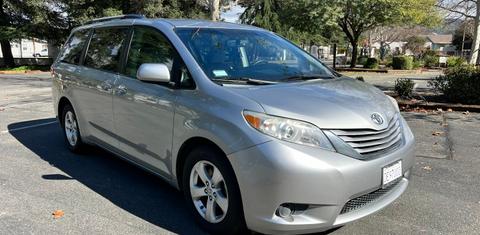 Toyota Sienna 2015