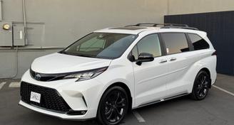 Toyota Sienna 2025 — Options de location de voitures exotiques à South El Monte, CA