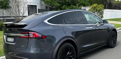Tesla MODEL X 2018