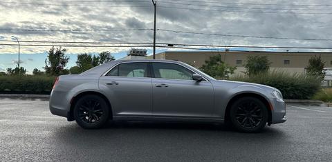 Chrysler 300 2016