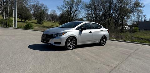 Nissan Versa 2024