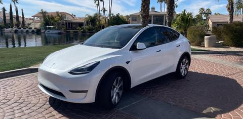 Tesla Model Y 2023