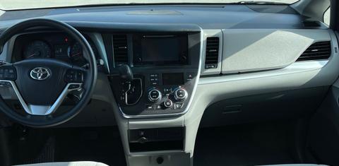 Toyota Sienna 2017