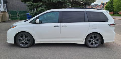 Toyota Sienna 2016