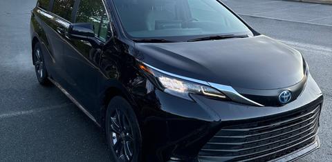 Toyota Sienna 2025