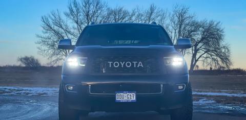 Toyota Sequoia 2021