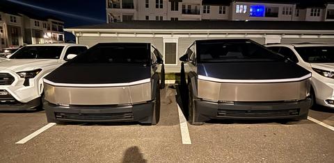 Tesla Cybertruck 2025