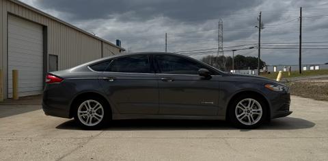 Ford Fusion Hybrid 2017