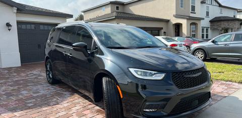 Chrysler Pacifica 2023