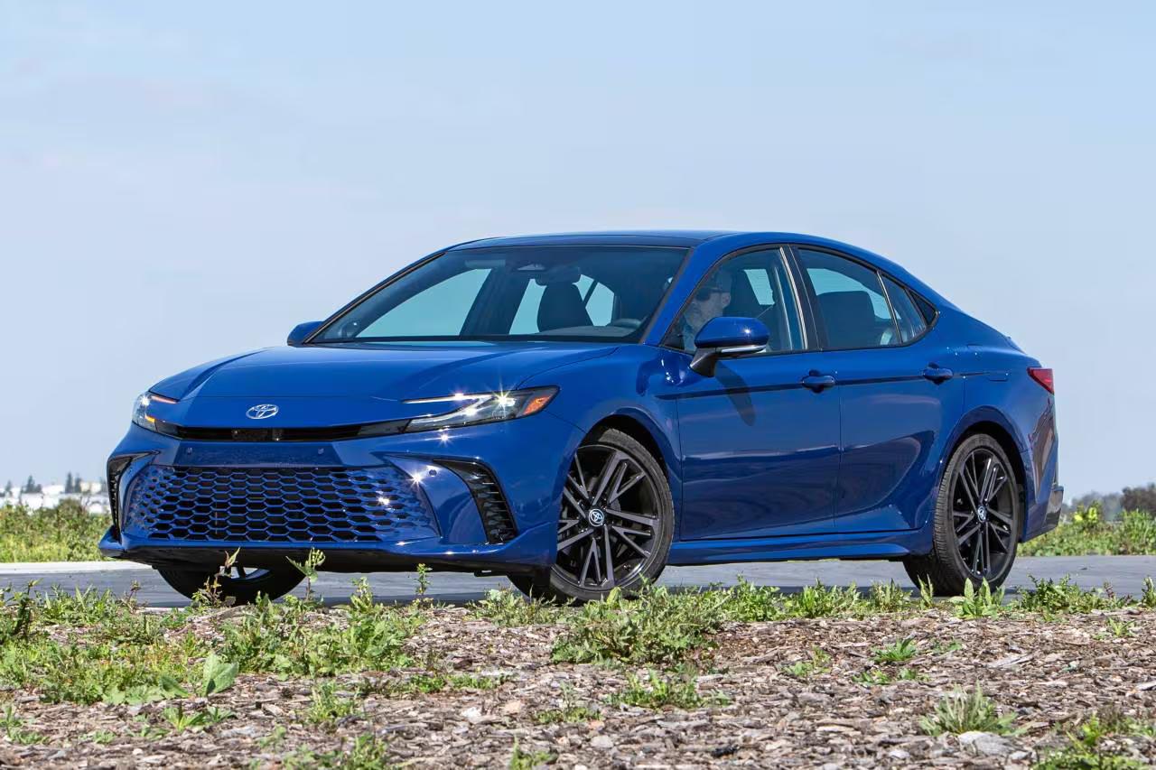 Toyota Camry Hybrid 2026 in Austin, TX