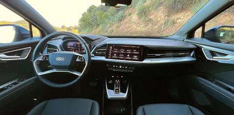 Audi Q4 e-tron 2024