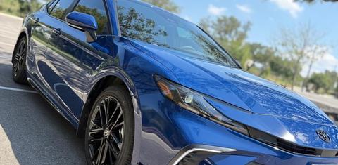 Toyota Camry Hybrid 2025