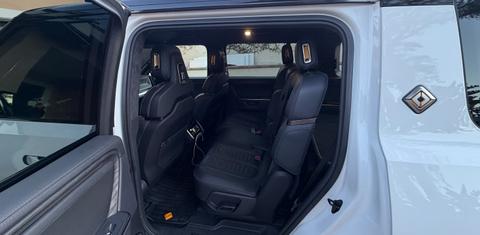 Rivian R1S 2025