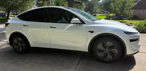 Tesla Model Y 2026