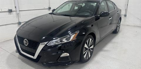 Nissan Altima 2021