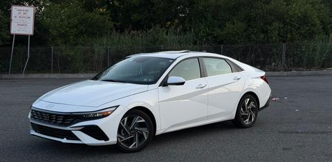 Hyundai Elantra 2025