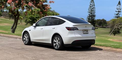 Tesla Model Y 2024