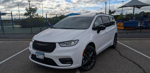 Chrysler Pacifica 2026