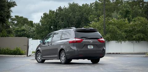 Toyota Sienna 2019