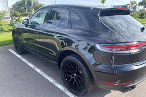 Porsche Macan car