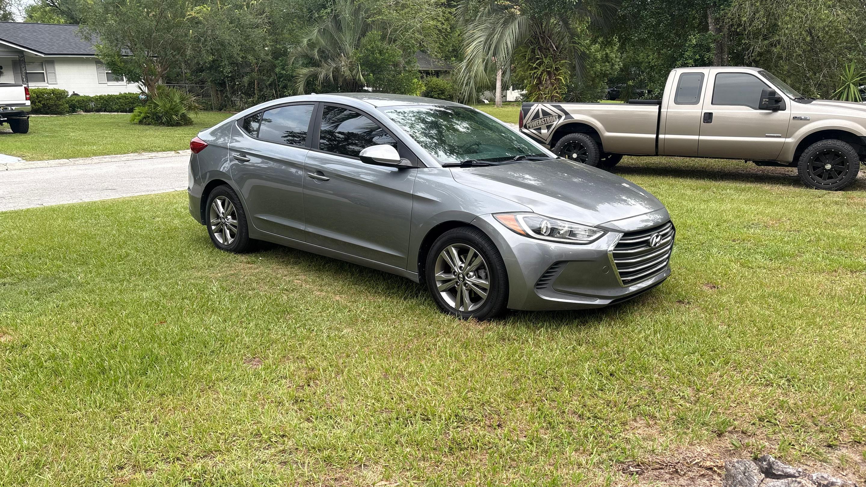 Hyundai Elantra 2018 in Belleview, FL