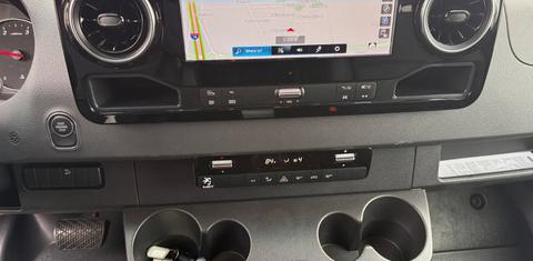 Mercedes-Benz Sprinter Cargo 2025