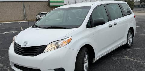 Toyota Sienna 2013