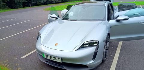 Porsche Taycan 2021