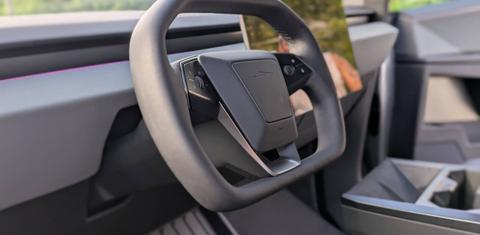 Tesla Cybertruck 2025