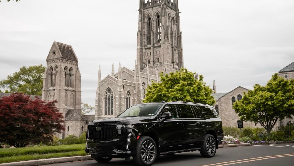 Cadillac Escalade ESV 2024 in 