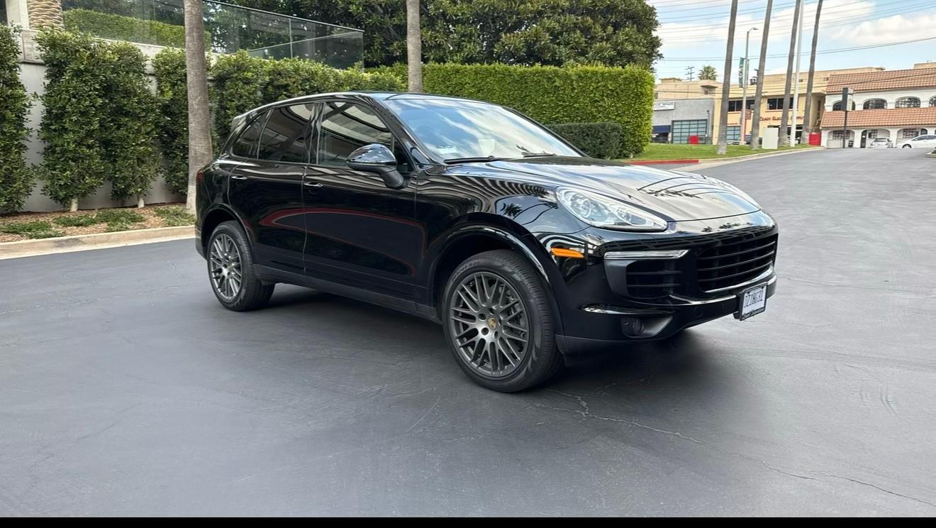 Porsche Cayenne 2017 in Los Angeles, CA
