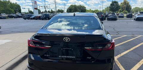 Toyota Camry Hybrid 2026