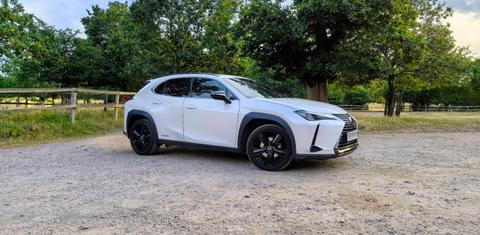 Lexus UX 250h 2021