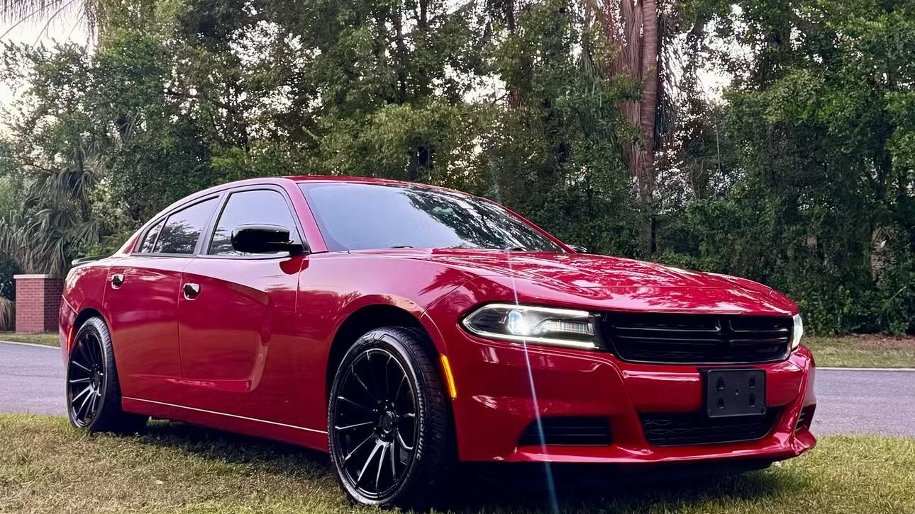 Dodge Charger 2015 in 