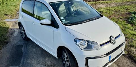 Volkswagen UP 2021