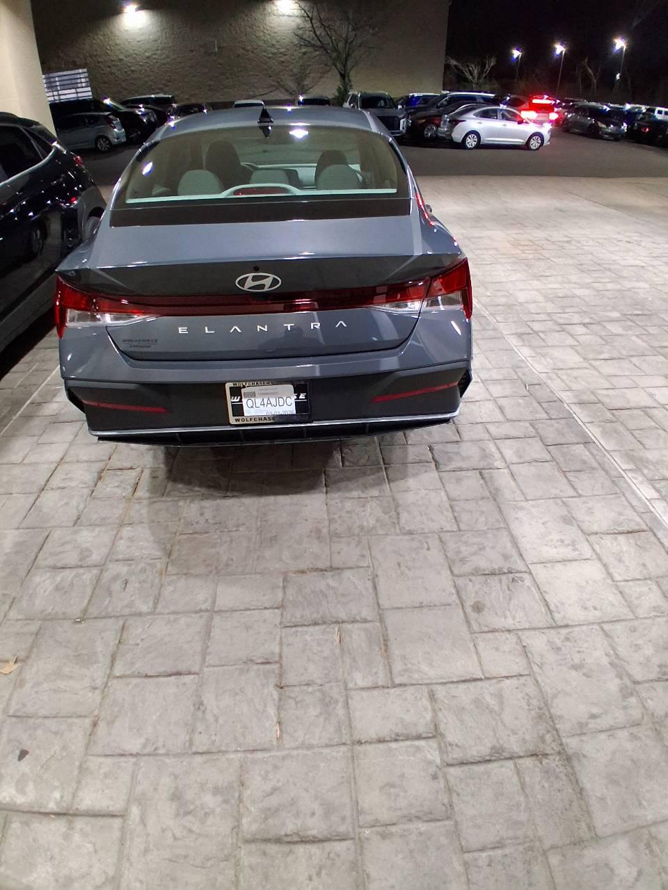 Hyundai Elantra 2025 in Memphis, TN