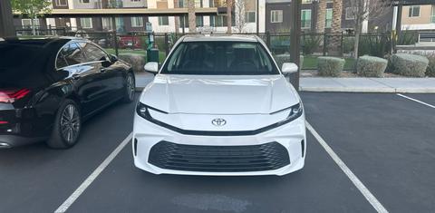 Toyota Camry Hybrid 2026