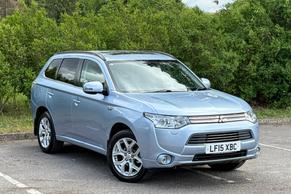 Mitsubishi Outlander 2015 in Virginia Water