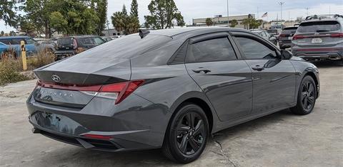 Hyundai Elantra 2023