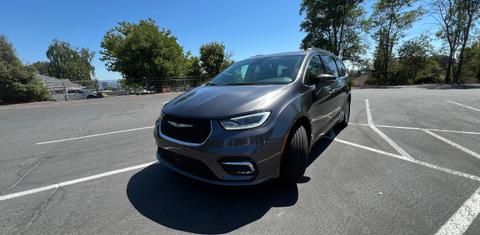 Chrysler Pacifica 2022