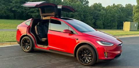 Tesla Model X 2021