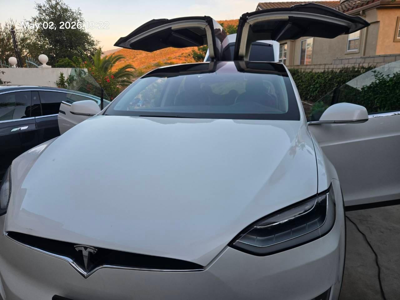 Tesla Model X 2017 in 