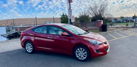 Hyundai Elantra 2012