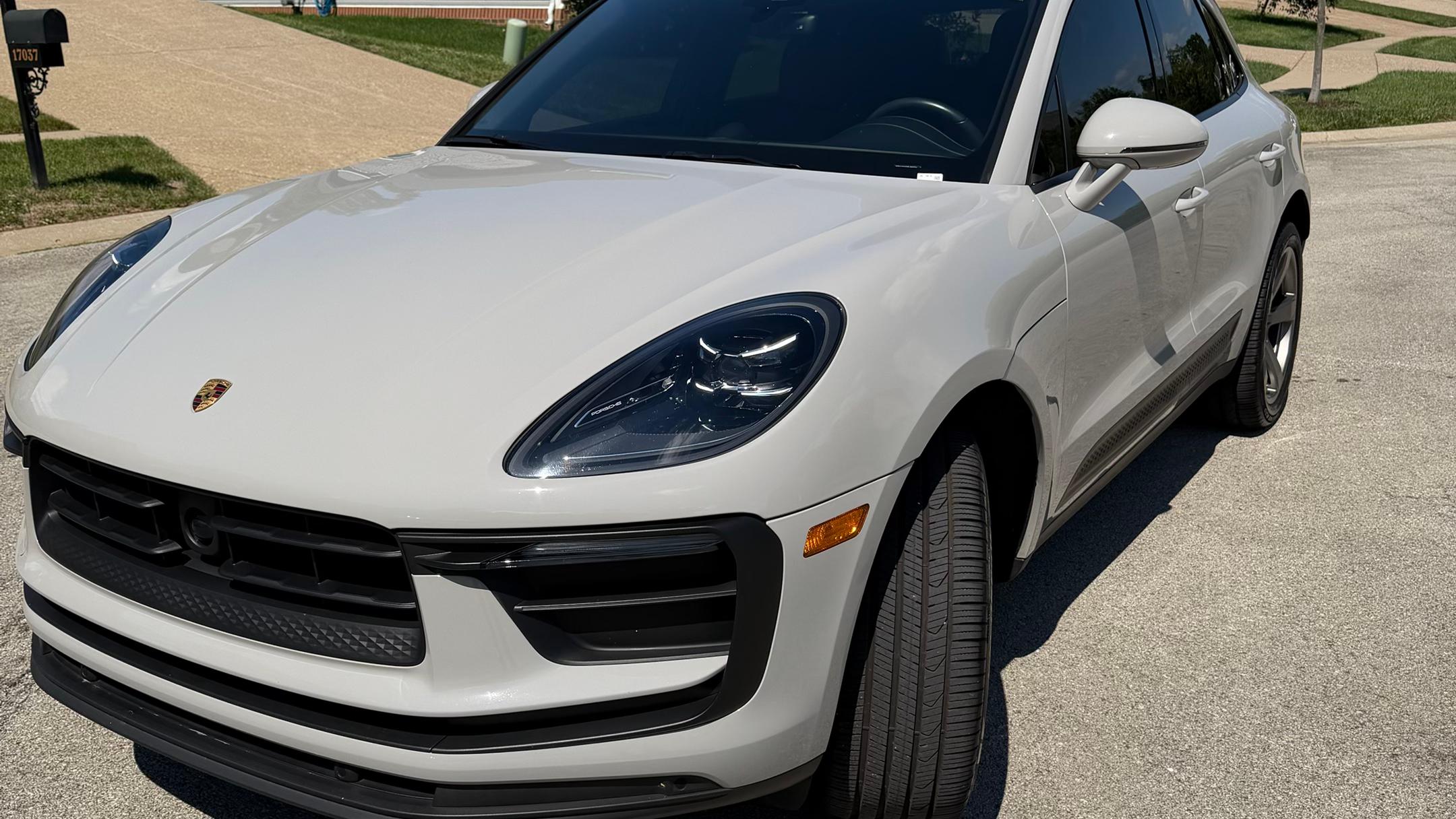 Porsche Macan 2023 in Louisville, KY