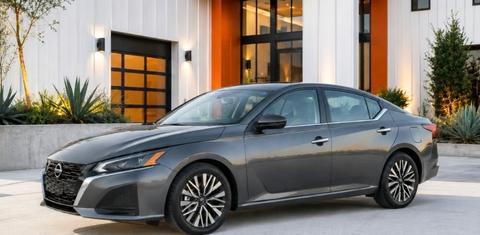 Nissan Altima 2024