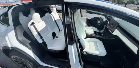 Tesla Model X 2022