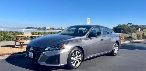 Nissan Altima 2024